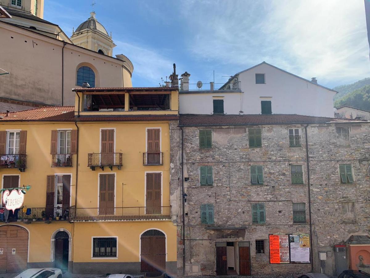 Albergo Dell'Angelo Pieve di Teco Εξωτερικό φωτογραφία