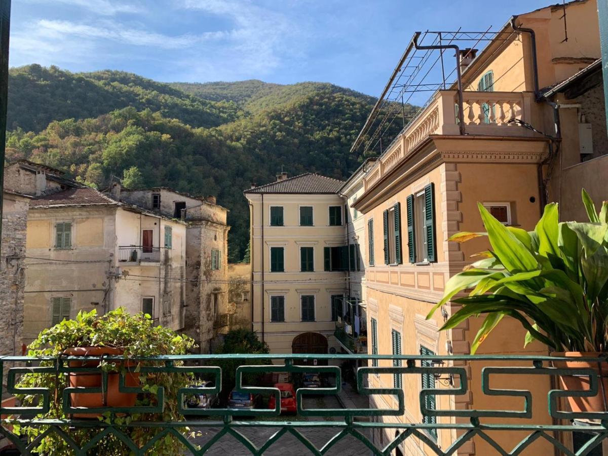 Albergo Dell'Angelo Pieve di Teco Εξωτερικό φωτογραφία